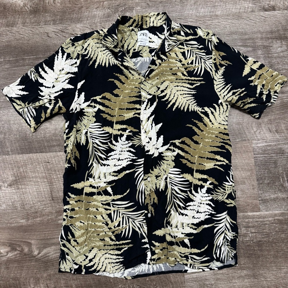 Zara Tropical Print Button Front Shirt Size Large